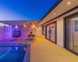 Kaş Üzümlü'de Çocuk Oyun Alanlı, Özel Havuzlu, Jakuzili Villa - 3