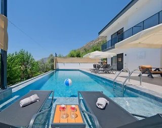 Kaş Üzümlü'de Enfes Doğa İçerisinde, Özel Havuzlu, Jakuzili Kiralık Villa - 3