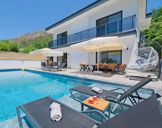 Kaş Üzümlü'de Enfes Doğa İçerisinde, Özel Havuzlu, Jakuzili Kiralık Villa - 2