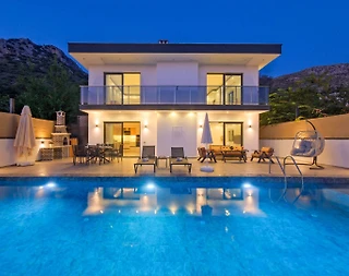 Kaş Üzümlü'de Enfes Doğa İçerisinde, Özel Havuzlu, Jakuzili Kiralık Villa - 1