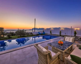 Kaş Üzümlü'de Doğa İçerisinde, Özel Havuzlu, Balayı Villası - 5