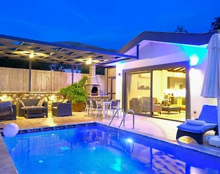 Kaş Üzümlü'de Doğa İçerisinde, Özel Havuzlu, Hamam ve Saunalı Villa - 3