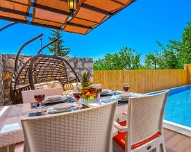 Kaş Üzümlü'de Doğa İçerisinde, Özel Havuzlu, Kiralık Villa - 2