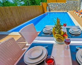 Kaş Üzümlü'de Doğa İçerisinde, Özel Havuzlu, Kiralık Villa - 3