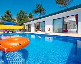Kaş Üzümlü'de Doğa İçerisinde, Özel Havuzlu, Yazlık Villa - 2