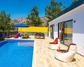Kaş Üzümlü'de Doğa İçerisinde, Özel Havuzlu, Yazlık Villa - 3