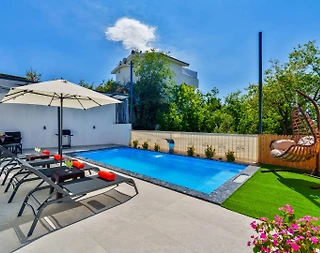 Kaş Üzümlü'de Doğa İle İç İçe, Özel Havuzlu, 5 Kişilik Villa - 2