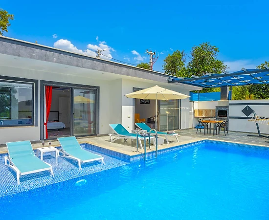 Kaş Üzümlü'de Doğa İle İç İçe, Özel Havuzlu, Balayı Villası - 1