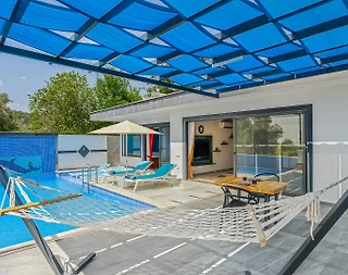 Kaş Üzümlü'de Doğa İle İç İçe, Özel Havuzlu, Balayı Villası - 2