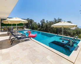 Kaş Üzümlü'de Doğa İle İç İçe, Özel Havuzlu, Kiralık Villa - 3