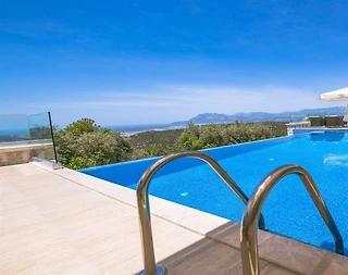 Kaş Üzümlü'de Doğa Manzaralı, Isıtmalı Özel Havuzlu, Konforlu Villa - 4