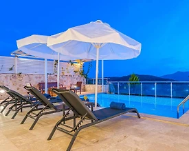 Kaş Üzümlü'de Doğa Manzaralı, Özel Havuzlu, 2+1 Villa - 3