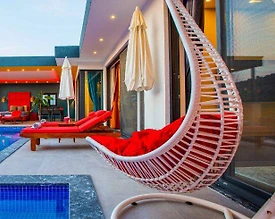 Kaş Üzümlü'de Doğa Manzaralı, Özel Havuzlu, Jakuzili Villa - 2