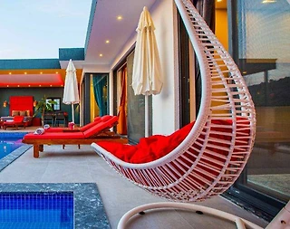 Kaş Üzümlü'de Doğa Manzaralı, Özel Havuzlu, Jakuzili Villa - 2