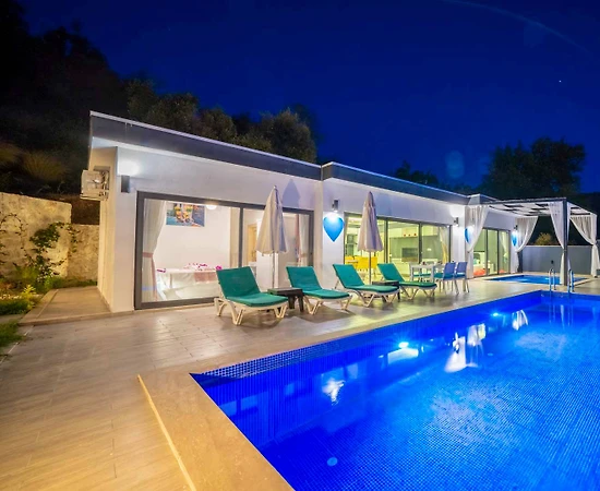 Kaş Üzümlü'de Doğayla Baş Başa, Özel Havuzlu, 4 Kişilik Villa - 1