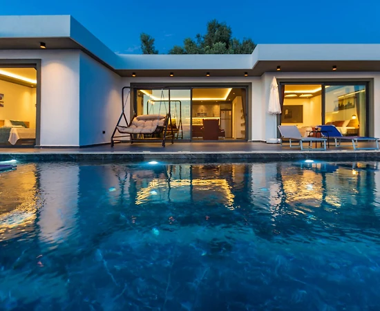 Kaş Üzümlü'de Doğayla Baş Başa, Özel Havuzlu, Jakuzili, Balayı Villası - 1