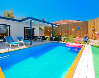 Kaş Üzümlü'de Doğayla İç İçe, Özel Havuzlu, Jakuzili Villa - 2