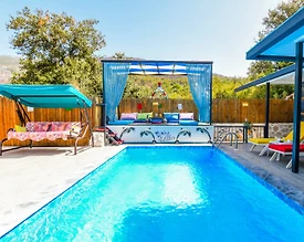 Kaş Üzümlü'de Doğayla İç İçe, Özel Havuzlu, Jakuzili Villa - 3