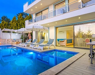 Kaş Üzümlü'de Enfes Doğada, Özel Havuzlu, Ferah Villa - 1