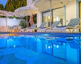 Kaş Üzümlü'de Enfes Doğada, Özel Havuzlu, Ferah Villa - 4