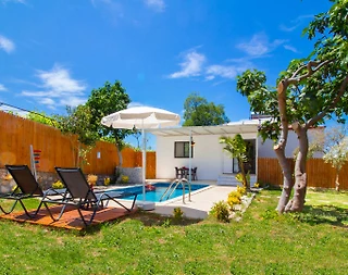 Kaş Üzümlü'de Geniş Bahçeli, Balayı Konseptli, Kiralık Villa - 4