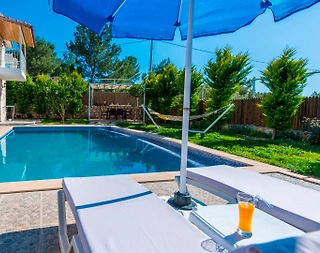 Kaş Üzümlü'de Geniş Bahçeli, Özel Havuzlu, 3+1 Taş Villa - 2