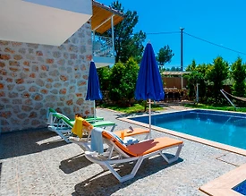 Kaş Üzümlü'de Geniş Bahçeli, Özel Havuzlu, 3+1 Taş Villa - 3