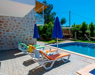 Kaş Üzümlü'de Geniş Bahçeli, Özel Havuzlu, 3+1 Taş Villa - 3