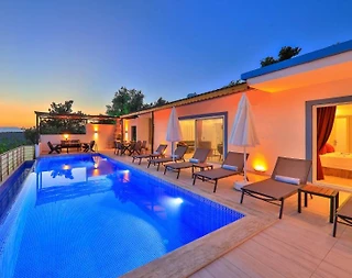 Kaş Üzümlü'de Harika Doğa Manzaralı, Özel Havuzlu, 3+1 Villa - 1