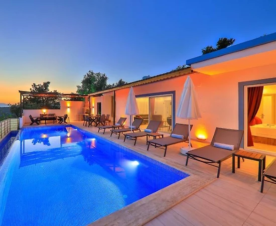 Kaş Üzümlü'de Harika Doğa Manzaralı, Özel Havuzlu, 3+1 Villa - 1