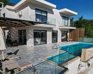 Kaş Üzümlü'de Harika Doğa Manzaralı, Özel Havuzlu, 3+1 Villa - 1