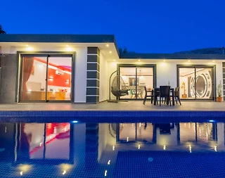 Kaş Üzümlü'de Harika Doğa Manzaralı, Özel Havuzlu, Jakuzili Villa - 1