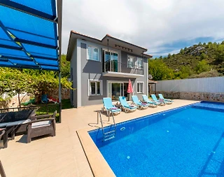 Kaş Üzümlü'de Huzurlu Doğada, Özel Havuzlu, Eşsiz Villa - 2