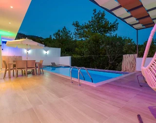 Kaş Üzümlü'de Huzurlu Doğada, Özel Havuzlu, Kiralık Villa - 3