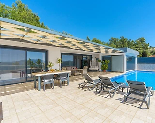 Kaş Üzümlü'de Kartpostallık Doğa Manzaralı, Sonsuzluk Havuzlu, 2+1 Villa - 2