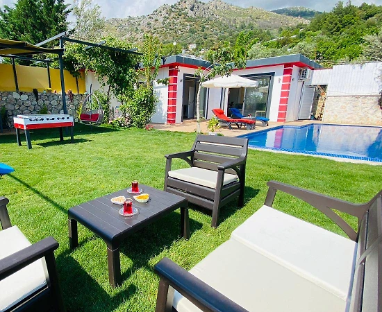 Kaş Üzümlü'de Konforlu Tasarıma Sahip, Özel Havuzlu, 1+1 Villa - 1