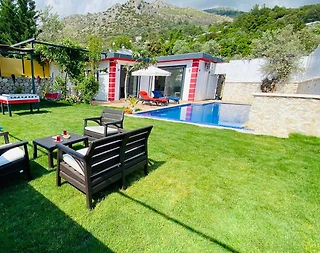 Kaş Üzümlü'de Konforlu Tasarıma Sahip, Özel Havuzlu, 1+1 Villa - 2