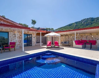 Kaş Üzümlü'de Muhteşem Doğa Manzaralı, Özel Havuzlu, Balayı Villası - 1