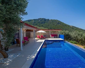 Kaş Üzümlü'de Muhteşem Doğa Manzaralı, Özel Havuzlu, Balayı Villası - 2