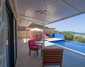 Kaş Üzümlü'de Muhteşem Doğa Manzaralı, Özel Havuzlu, Balayı Villası - 3