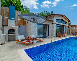 Kaş Üzümlü'de Muhteşem Doğa Manzaralı, Özel Havuzlu, Konforlu Villa - 1