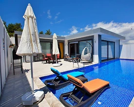 Kaş Üzümlü'de Muhteşem Doğada, Açık ve Kapalı Havuzlu, 1+1 Kiralık Villa - 2