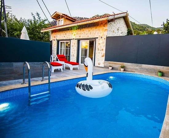 Kaş Üzümlü'de Muhteşem Doğada, Özel Havuzlu, Balayı Villası - 1