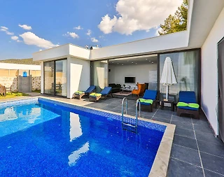 Kaş Üzümlü'de Muhteşem Doğada, Özel Havuzlu, Muhafazakar Kiralık Villa - 1