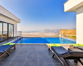Kaş Üzümlü'de Muhteşem Doğada, Özel Havuzlu, Muhafazakar Kiralık Villa - 2
