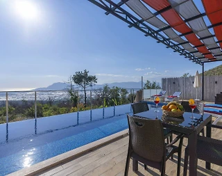 Kaş Üzümlü'de Muhteşem Doğada, Özel Havuzlu, Sinema Odalı Villa - 5