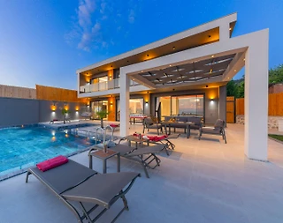 Kaş Üzümlü'de Muhteşem Manzaralı, Özel Havuzlu, Lüks Villa - 3