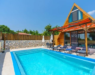 Kaş Üzümlü'de Nezih Konumda, Özel Havuzlu, Jakuzili Bungalov - 2