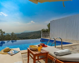 Kaş Üzümlü'de Panoramik Doğa Manzaralı, Özel Havuzlu, Konforlu Villa - 3
