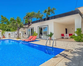 Kaş Üzümlü'de Sakin Konumda, Özel Havuzlu, Balayı Villası - 4